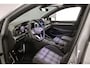 Volkswagen Golf GTE 1.5 TSI eHybrid 272pk DSG Automaat Panoramadak, Black Style, Head up display, Adaptive cruise control, LED matrix koplampen, Achteruitrijcamera, Navigatie