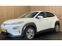 Hyundai Kona Electric EV Fashion 64 kWh |FACELIFT|3-FASE|LEDER|ACC|STOELVERW.|HEAD-UP|CAMERA|CARPLAY|NAVI|NL-AUTO|NAP|INCL. BTW|1e EIG.|