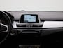 BMW 2-Serie Active Tourer 220i High Executive | HARMAN & KARDON | STOELVERWARMING | ELEKTRISCHE KOFFERKLEP | CRUISE CONTROL | CLIMATE CONTROL | LED VERLICHTING |