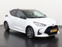 Toyota Yaris 1.5 Hybrid Executive Bi Tone | Camera | Head-up | Adaptief Cruise | Zondag Open!
