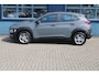 Hyundai Kona 1.0 T-GDI Comfort | Achterbank in delen neerklapbaar | Achteruitrijcamera | Airco (automatisch)