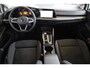 Volkswagen Golf 1.4 eHybrid Style PL €682 p/m* SOH 93,87% DSG, Afneembare trekhaak, elektrisch verstelbare ErgoActive bestuurdersstoel met geheugen- en massagefunctie, LED Plus koplampen, keyless go & entry, adaptieve cruise control (acc) met travel assist, elektrisch verstel-, verwarm- en inklapbare buitenspiegels met geheugen, digital cockpit pro, pre-crash, draadloos Apple Carplay & Android Auto, achteruitrijcamera (rear view), head-up display, licht & zichtpakket, multimedia plus, comfort pakket (verwarmbaar multifunctioneel lederen stuurwiel, verwarmbare voorstoelen)