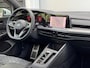 Volkswagen Golf 1.5 eTSI R-Line Pano/Matrix/Blindspot/Camera