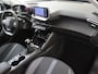 Peugeot 2008 1.2 PureTech 100 Allure | Benzine | Handgeschakeld | Zesversnellingsbak | Donker getint glas achter | Remote services | Regensensor | Cruise control | Automatisch dimmende binnenspiegel | Parkeersensoren |