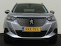 Peugeot 2008 1.2 PureTech 100 Allure | Benzine | Handgeschakeld | Zesversnellingsbak | Donker getint glas achter | Remote services | Regensensor | Cruise control | Automatisch dimmende binnenspiegel | Parkeersensoren |