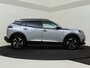 Peugeot 2008 1.2 PureTech 100 Allure | Benzine | Handgeschakeld | Zesversnellingsbak | Donker getint glas achter | Remote services | Regensensor | Cruise control | Automatisch dimmende binnenspiegel | Parkeersensoren |