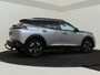 Peugeot 2008 1.2 PureTech 100 Allure | Benzine | Handgeschakeld | Zesversnellingsbak | Donker getint glas achter | Remote services | Regensensor | Cruise control | Automatisch dimmende binnenspiegel | Parkeersensoren |