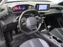Peugeot 2008 1.2 PureTech 100 Allure | Benzine | Handgeschakeld | Zesversnellingsbak | Donker getint glas achter | Remote services | Regensensor | Cruise control | Automatisch dimmende binnenspiegel | Parkeersensoren |