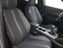 Peugeot 2008 1.2 PureTech 100 Allure | Benzine | Handgeschakeld | Zesversnellingsbak | Donker getint glas achter | Remote services | Regensensor | Cruise control | Automatisch dimmende binnenspiegel | Parkeersensoren |