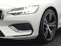 Volvo V60 T6 Recharge AWD Inscription Plug In Hybrid 33.000 KM !! Dealer O.H. PHEV | Panodak | Adaptive Cruise | Lederen Sportstoelen Memory | Trekhaak af Fabriek | Harman Kardon | Navigatie | Apple Carplay | Acam | L.M. 19" | Stoel & Stuurverwarming | DAB | Virtual |
