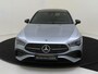 Mercedes-Benz CLA 180 Star Edition AMG Line Panoramadak / Keyless / 19'' Multispaak / Parkeercamera / Nightpakket / Sfeerverlichting / Stoelverwarming