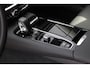 Volvo V60 T6 350PK Plug-in hybrid AWD Business Edition | Extra Getint Glas Achter | Park Assist voor en achter | Premium Audio by Harman Kardon | Adaptieve Cruise Control & Pilot Assist | Keyless Entry & Start | Verwarmbaar stuurwiel | Verwarmbare voorstoelen | Verwarmbare achterbank |