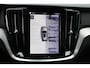Volvo V60 T6 350PK Plug-in hybrid AWD Business Edition | Extra Getint Glas Achter | Park Assist voor en achter | Premium Audio by Harman Kardon | Adaptieve Cruise Control & Pilot Assist | Keyless Entry & Start | Verwarmbaar stuurwiel | Verwarmbare voorstoelen | Verwarmbare achterbank |
