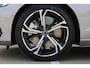 Volvo V60 T6 350PK Plug-in hybrid AWD Business Edition | Extra Getint Glas Achter | Park Assist voor en achter | Premium Audio by Harman Kardon | Adaptieve Cruise Control & Pilot Assist | Keyless Entry & Start | Verwarmbaar stuurwiel | Verwarmbare voorstoelen | Verwarmbare achterbank |
