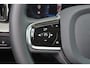 Volvo XC60 T8 Recharge AWD Plus Dark - LONG RANGE - Panorama/schuifdak - IntelliSafe Assist & Surround - 360º Camera - Harman/Kardon audio - Verwarmde voorstoelen, stuur & achterbank - Parkeersensoren voor & achter - Elektr. bedienb. voorstoelen met geheugen - Draadloze tel. lader - Extra getint glas - 20' LMV