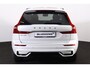 Volvo XC60 T8 Recharge AWD Plus Dark - LONG RANGE - Panorama/schuifdak - IntelliSafe Assist & Surround - 360º Camera - Harman/Kardon audio - Verwarmde voorstoelen, stuur & achterbank - Parkeersensoren voor & achter - Elektr. bedienb. voorstoelen met geheugen - Draadloze tel. lader - Extra getint glas - 20' LMV