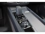 Volvo XC60 T8 Recharge AWD Plus Dark - LONG RANGE - Panorama/schuifdak - IntelliSafe Assist & Surround - 360º Camera - Harman/Kardon audio - Verwarmde voorstoelen, stuur & achterbank - Parkeersensoren voor & achter - Elektr. bedienb. voorstoelen met geheugen - Draadloze tel. lader - Extra getint glas - 20' LMV