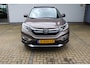Honda CR-V 2.0 4WD Executive | Incl. 12 maanden Garantie | Panorama dak | Keyless entry/start | Stoelverwarming | Trekhaak | Adaptive cruise | Achteruitrijcamera | Parkeersensoren V+A | Elektrisch verstelbare bestuurdersstoel met geheugen | Dodehoeksensoren | Elektrische kofferbakklep | Climate controle | Lane assist | DAB | Lederen bekleding | Navigatie |