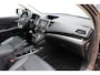Honda CR-V 2.0 4WD Executive | Incl. 12 maanden Garantie | Panorama dak | Keyless entry/start | Stoelverwarming | Trekhaak | Adaptive cruise | Achteruitrijcamera | Parkeersensoren V+A | Elektrisch verstelbare bestuurdersstoel met geheugen | Dodehoeksensoren | Elektrische kofferbakklep | Climate controle | Lane assist | DAB | Lederen bekleding | Navigatie |