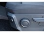 Volkswagen Crafter Bedrijfswagens Exclusive L3H3 140 pk 8-traps automaat Volkswagen Bedrijfswagens Crafter Exclusive L3H3 140 pk automaat trekhaak camera LM velgen Bijrijdersbank Navi