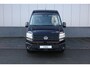Volkswagen Crafter Bedrijfswagens Exclusive L3H3 140 pk 8-traps automaat Volkswagen Bedrijfswagens Crafter Exclusive L3H3 140 pk automaat trekhaak camera LM velgen Bijrijdersbank Navi