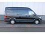 Volkswagen Crafter Bedrijfswagens Exclusive L3H3 140 pk 8-traps automaat Volkswagen Bedrijfswagens Crafter Exclusive L3H3 140 pk automaat trekhaak camera LM velgen Bijrijdersbank Navi