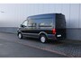 Volkswagen Crafter Bedrijfswagens Exclusive L3H3 140 pk 8-traps automaat Volkswagen Bedrijfswagens Crafter Exclusive L3H3 140 pk automaat trekhaak camera LM velgen Bijrijdersbank Navi