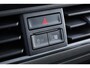 Volkswagen Crafter Bedrijfswagens Exclusive L3H3 140 pk 8-traps automaat Volkswagen Bedrijfswagens Crafter Exclusive L3H3 140 pk automaat trekhaak camera LM velgen Bijrijdersbank Navi