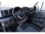 Volkswagen Crafter Bedrijfswagens Exclusive L3H3 140 pk 8-traps automaat Volkswagen Bedrijfswagens Crafter Exclusive L3H3 140 pk automaat trekhaak camera LM velgen Bijrijdersbank Navi