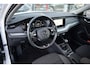 Skoda Octavia Combi 1.0 TSI Ambition | Trekhaak | Apple CarPlay | Virtual | Privacy