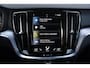 Volvo V60 B3 Momentum / Stoel/Stuurwiel verwarming | PDC V/A | Parkeercamera | Carplay |Navigatie / Electrische trekhaak /