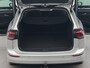 Volkswagen Golf Variant 1.0 TSI Life | Vaste trekhaak | Navigatie | Apple Carplay | Parkeersensoren voor en achter | Spraakbediening | Stoelverwarming voor |