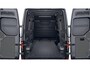 Volkswagen Crafter Bedrijfswagens Highline L3H3 140 pk GVW 3.5T 8-traps automaat Volkswagen Bedrijfswagens Crafter Highline L3 2.0 TDI EU6 103 kW (140 pk) GVW 3.5T WB 3640 MM 8 versn. Auto