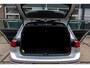 Volkswagen Golf 1.5 eTSI Style PANO ELECTRISCHE STOELEN NL AUTO