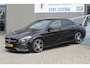 Mercedes-Benz CLA 250 Automaat Night pakket/AMG pakket/Navigatie/Climate control/Parkeersensoren rondom/Cruise control/Stoelverwarming/Bluetooth/18'' Lichtmetalen velgen.