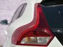 Volvo V40 T2 Polar+ | Automaat | Navigatie | Stoelverwarming | LED koplampen | Climate control | Volvo On Call | Bluetooth | Cruise control | Getint glas |