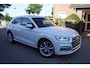 Audi Q5 45 TFSI Quattro S Edition Autom Panodak Luchtvering Leder Adaptieve Cruise Navi Camera Clima B&O 2x PDC LMV Trekh ENZ.