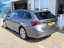 Skoda Octavia Combi 1.0 TSI Ambition / GARANTIE TM 10-2027/ SMARTLINK/ PARK.SENSOREN V+A/ CRUISE CONTROL/ KEYLESS/ LANE-ASSIST/ DIGITAL DASH/ DAB/ NAVI/ CLIMA/ SPRAAK BEDIENING/ ISOFIX/ 17'' LMV