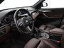 BMW X1 sDrive20i 192 PK AUT. + TREKHAAK | PANORAMA | SPORTSTOELEN LEDER | HEAD-UP | CAMERA | STOELVERWARMING