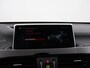 BMW X1 sDrive20i 192 PK AUT. + TREKHAAK | PANORAMA | SPORTSTOELEN LEDER | HEAD-UP | CAMERA | STOELVERWARMING