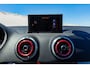 Audi A3 Limousine 2.0 TFSI S3 quattro Panoramadak/Navigatie/Virtual cockpit/Parkeersensoren rondom/Apple carplay/Adaptive cruise control/Stoelverwarming/Climate control/DAB/18'' Lichtmetalen velgen.