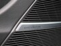 Audi Q8 55 TFSI e quattro Pro Line Advanced l Adaptive cruise control l Head-up display l Glazen panoramadak l Bang & Olufsen Premium 3D l Uitgebreide voorverwarming + ventilatie l Matrix-led en ledachterlichten l Stoelverwarming voor en achter l Apple Carplay / Android Auto l Achteruitrijcamera l Geheugenfunctie voorstoelen l Optiekpakket zwart l Rood gespoten remzadels l Comfortsleutel l Lichtpakket plus ambient light l Trekhaak l