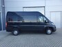 Citroën Jumper 2.2 BlueHDi 120 L2H2 3.3t Ideaal voor Camper ombouw | 3-Zits | Climate Control | Full Map Navigatie | Apple Carplay / Android Auto | Cruise Control | Parkeersensoren