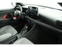 Toyota Yaris 1.5 Hybrid 115 Tokyo Spirit | Adaptive Cruise Control | Achteruitrijcamera | Stoelverwarming | Apple Carplay | Android Auto |