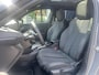 Peugeot 2008 1.2 Hybrid 145 GT | Panoramadak | All Seasonbanden | Sfeerverlichting | Apple Carplay/Android Auto | Climate Control | Cruise Control | Parkeercamera/-sensoren |