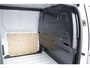 Toyota ProAce Worker 2.0 D-4D Live Long | Automaat | 145pk | Trekhaak | Laadvloer | Lat om Lat | 3-persoons |