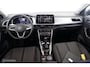 Volkswagen T-Roc 1.5 TSI 150pk Automaat Business led|nav|cam|dab|tel|ecc|acc|lmv17