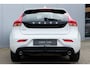 Volvo V40 T3 AUT6 152PK Dynamic Edition | Stoelverwarming | Lederen bekleding | Parkeercamera achter | Automaat | Trekhaak | Dealeronderhouden