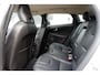 Volvo V40 T3 AUT6 152PK Dynamic Edition | Stoelverwarming | Lederen bekleding | Parkeercamera achter | Automaat | Trekhaak | Dealeronderhouden