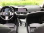 BMW 3-Serie Touring 330e Business Edition Plus I 293PK I Camera I Trekhaak I Ambiente I Full Led I Stoel & Stuurverw. I Half/Leder
